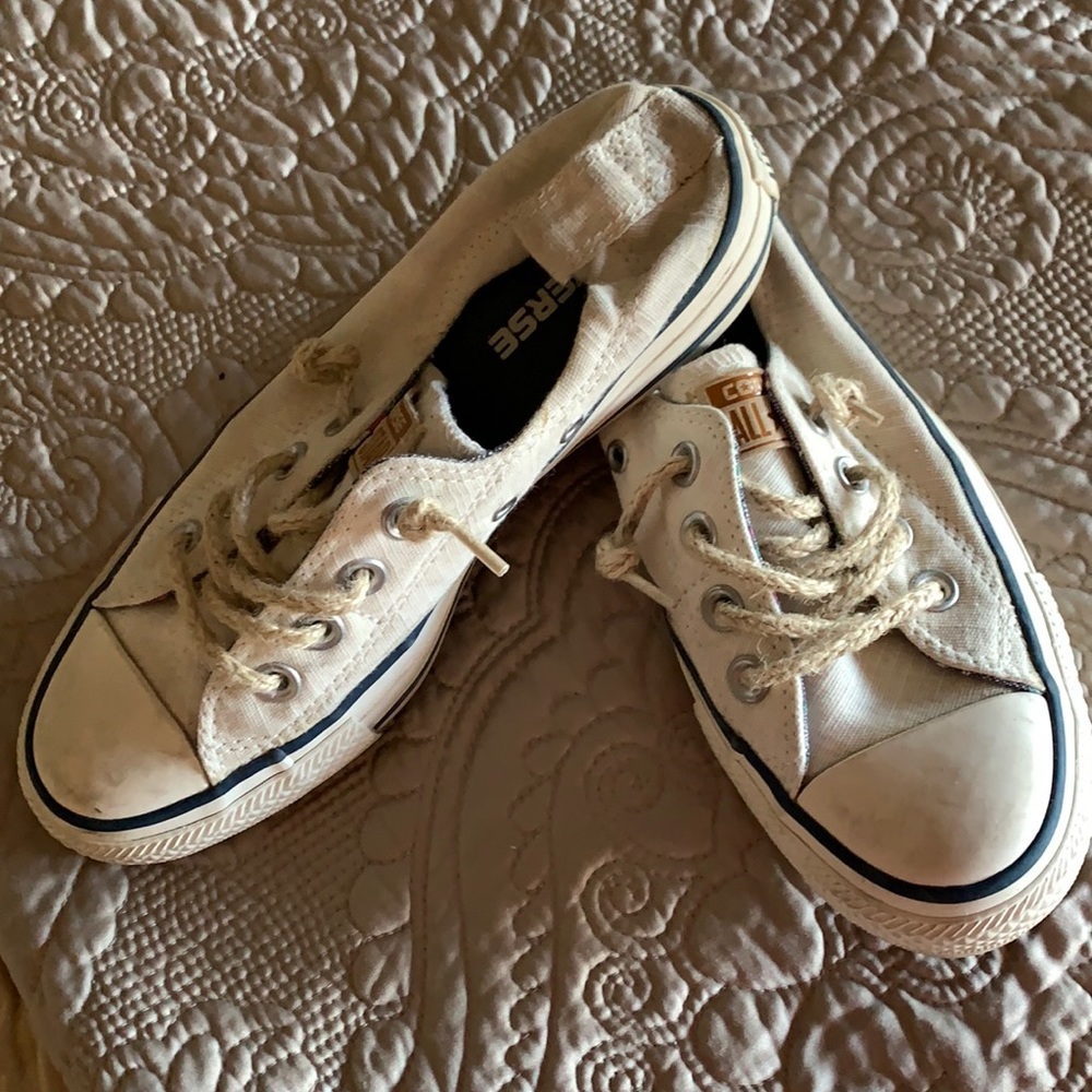 Converse tennis shoes linen color size 6